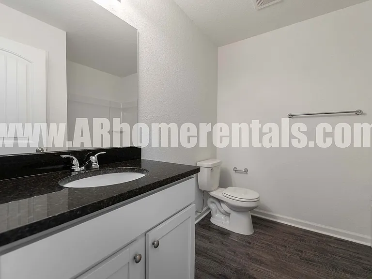 1125 Gallery Dr — Photo 6