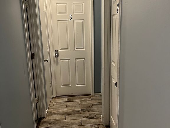 5th image of 404 N Pine Cone Ln
