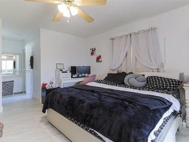 7940 NW 9th St — Photo 7