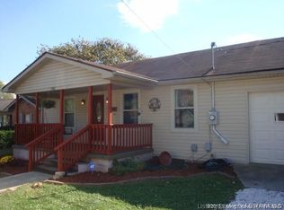 706 Bristol St, Salem, IN 47167