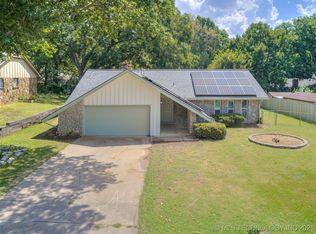 7829 S College Pl, Tulsa, OK 74136
