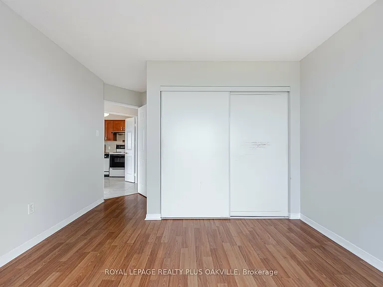 2177 Burnhamthorpe Rd W #1810 — Photo 23