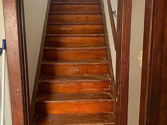 Stairway to 2nd Story