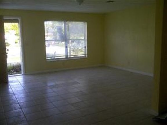 2nd image of 2041 NW 29th Ave