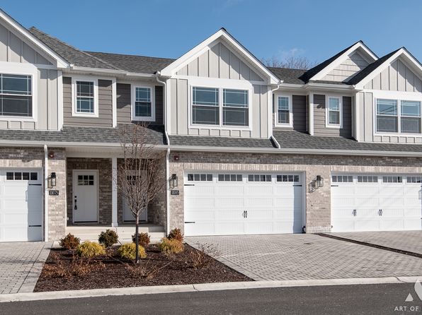 11085 S Coffee Dr #11085A, Palos Hills, IL 60465