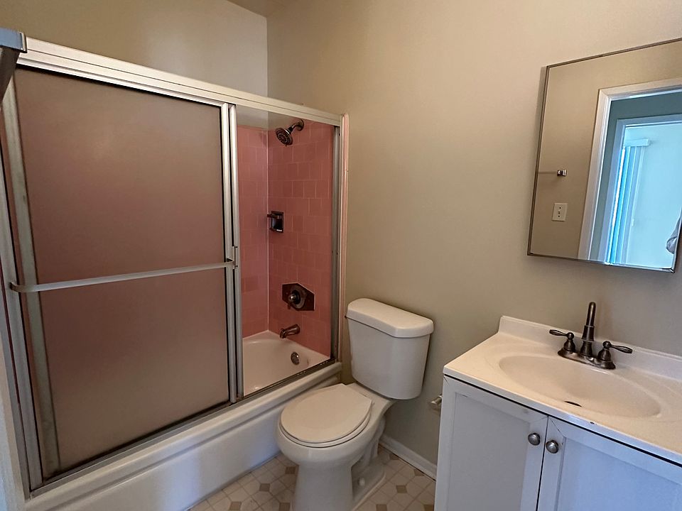 1st image of 1156 Cahuenga Blvd