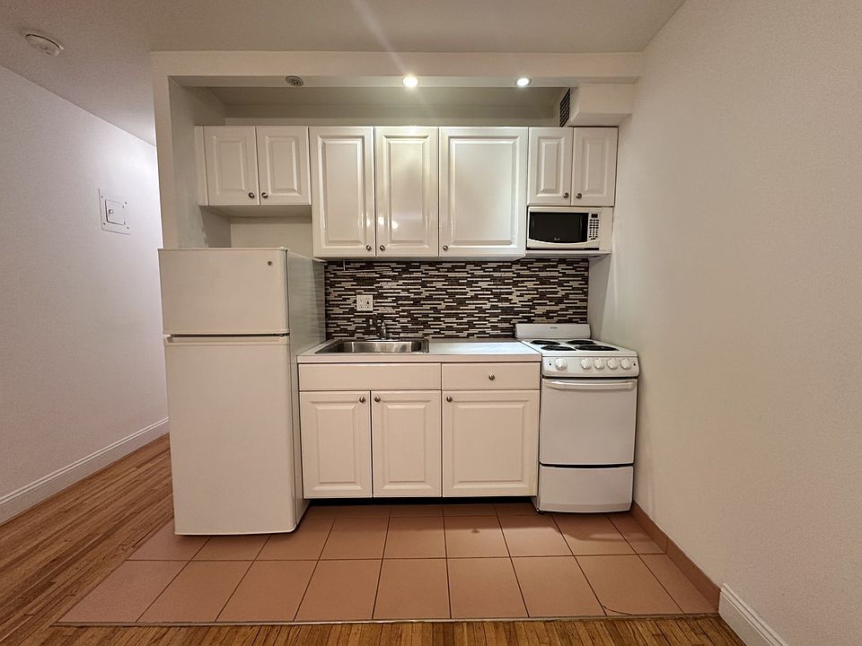 1st image of 117 W 58th St APT 2H