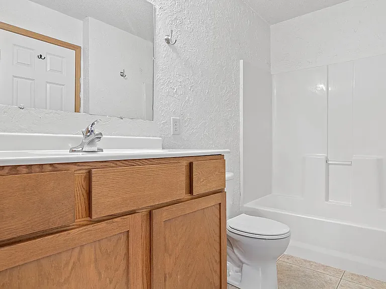 78 Bridgewater Trl — Photo 25