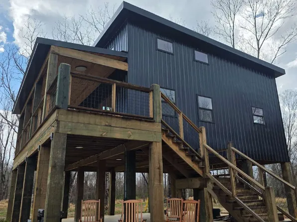 1160 Cottonwood Dr, Leakesville, MS 39451