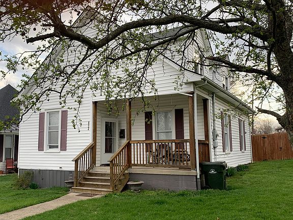 2nd image of 402 Walnut St