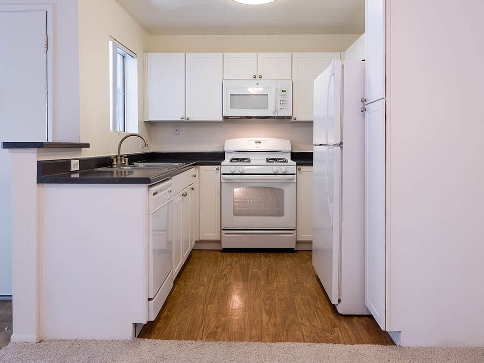 Oak Park Apartment Homes 5325 Oak Park Ln Oak Park CA Zillow