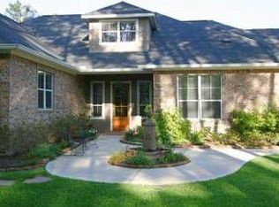 42 Artesian Way, New Caney, TX 77357