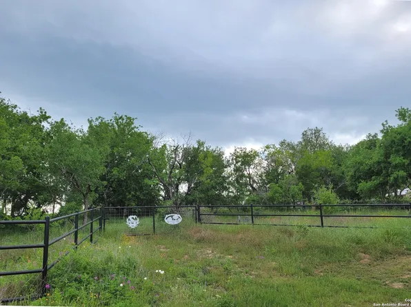 227 COUNTY ROAD 168 LOT 4, Floresville, TX 78114