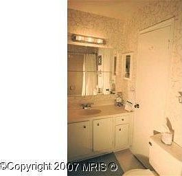5th image of 94 N Bedford St #A
