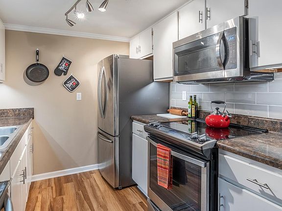 5th image of 510 E Gillespie St APT B8