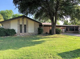 206 Edgewood Dr, San Angelo, TX 76903