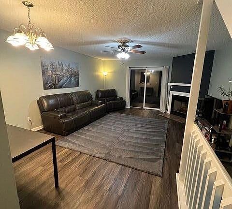 2nd image of 171 Hawkins Ln