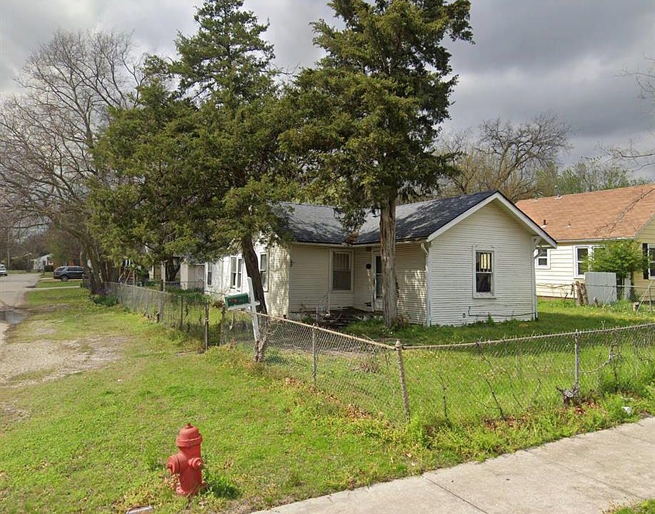 1st image of 132 S Flood Ave
