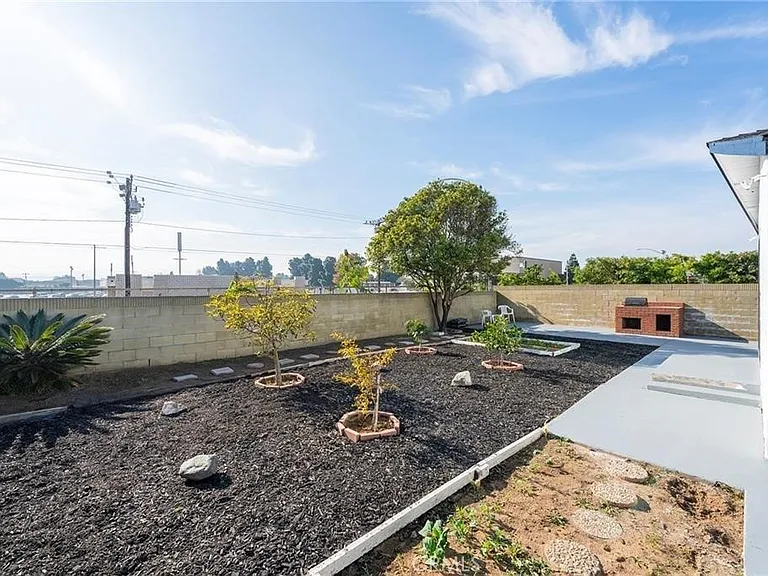 5130 Carmelynn St — Photo 43