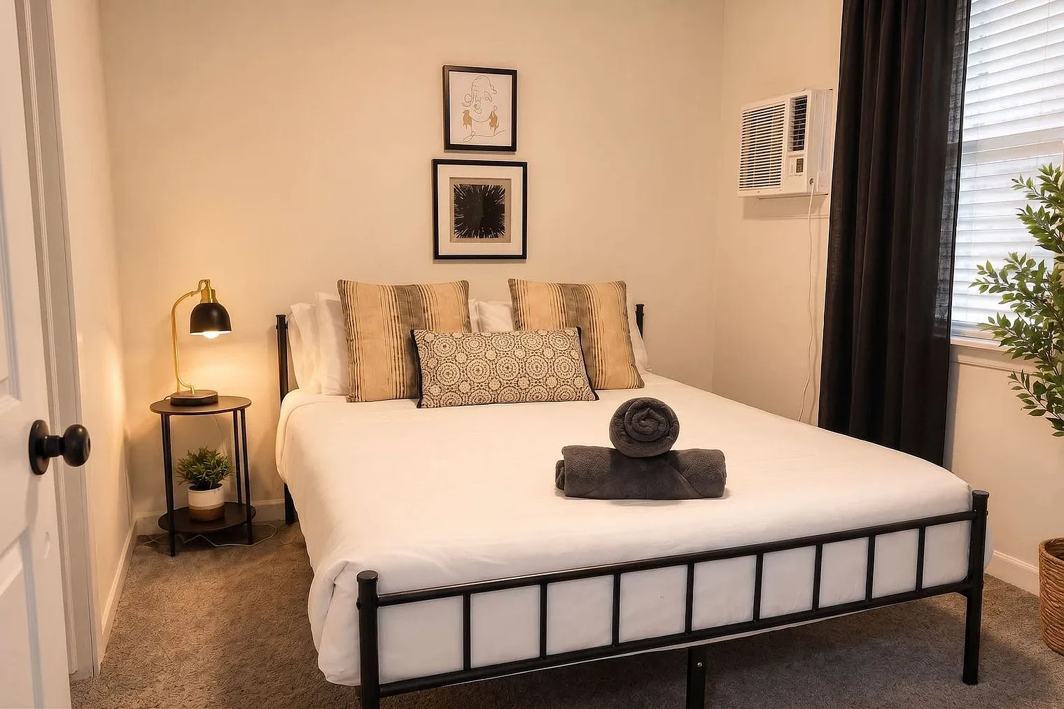 2 bed, 1.0 bath, 462 sqft, $1,905 — Photo 3