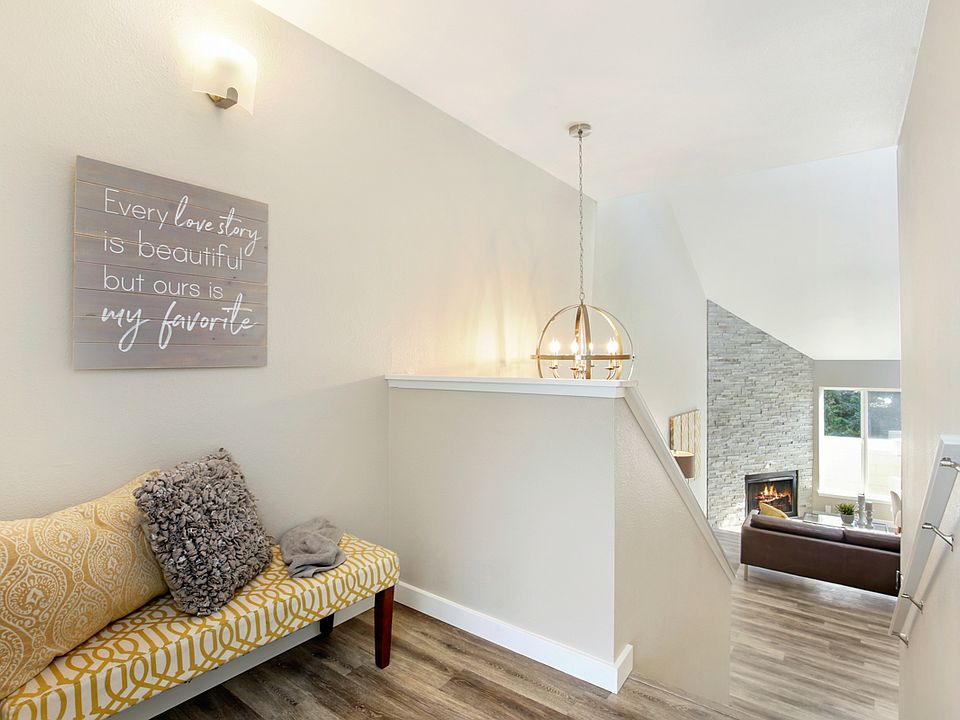 1st image of 11717 93rd Ave NE APT 10A