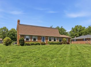 915 Elizabeth Dr, Hopkinsville, KY 42240