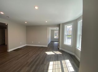 60 Hillside Ave UNIT 1, Melrose, MA 02176