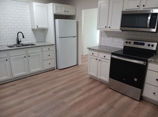 422 Rhode Island St SE, Albuquerque, NM 87108