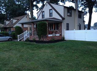 2042 Lincoln St, Croydon, PA 19021