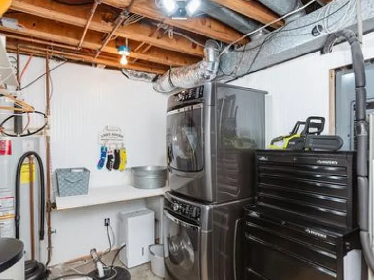 1214 S Potomac St — Photo 25