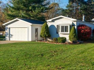 7685 Purdy Dr, Lexington, MI 48450