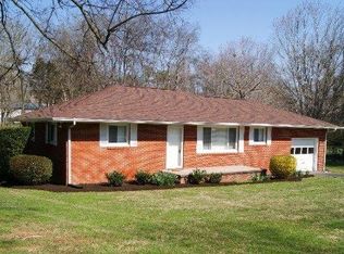 605 W Ford Valley Rd, Knoxville, TN 37920
