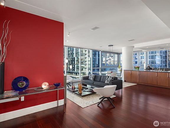 4th image of 1521 2nd Avenue #1001