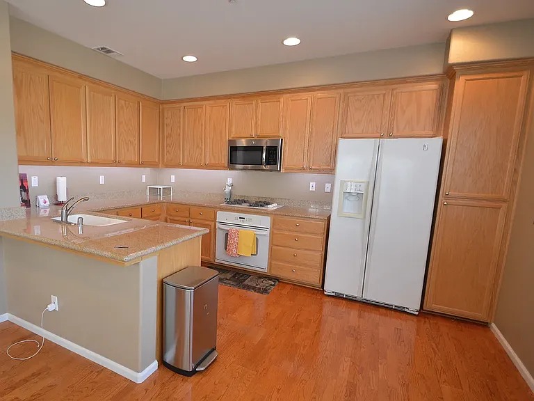 4444 Chancery Ln — Photo 7
