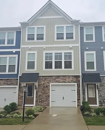 3 bed, 2165 sqft, $2,650 — Photo 2