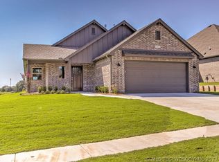 2403 W Kingsport Ct, Broken Arrow, OK 74011