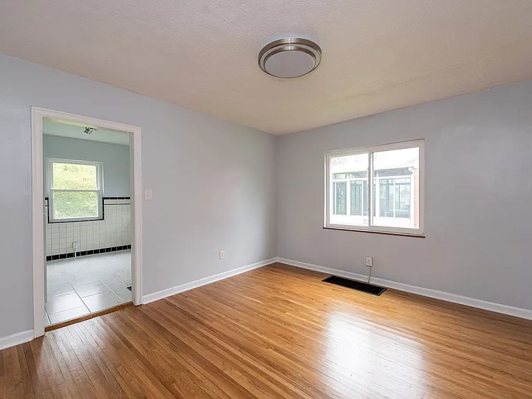 5273 Ponce Ln — Photo 9