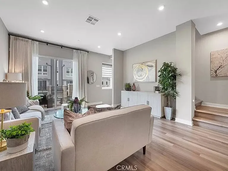1311 W Cara Dr — Photo 16