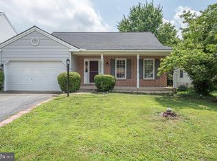 14 Buckwalter Cir, Millersville, PA