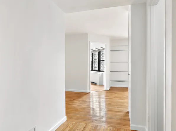 333 East 66th Street 12E image 9 of 9
