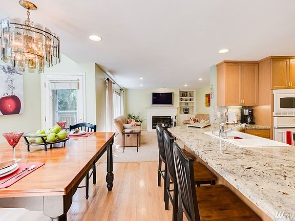 5th image of 22739 SE 27th St