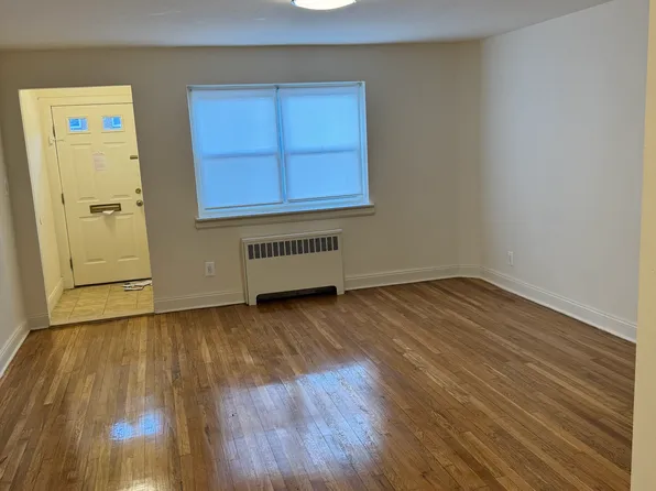 (undisclosed Address), Staten Island, NY 10301