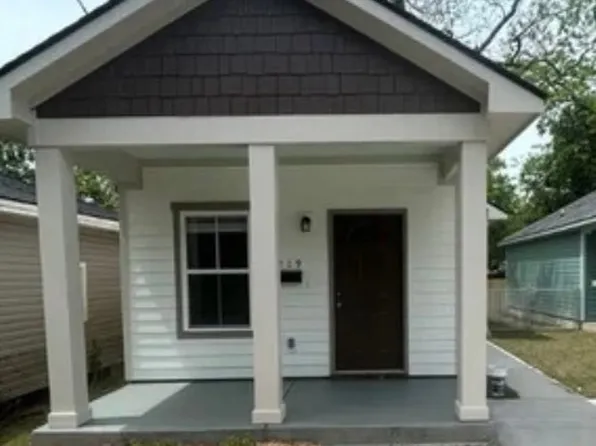 1314 New Castle Street, Savannah, GA 31415