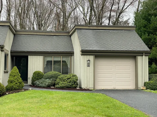 17 Heritage Crest #E, Southbury, CT 06488