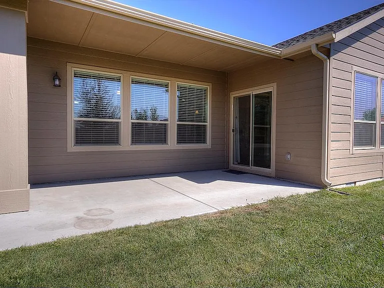 1365 E Yucca Cyn — Photo 27