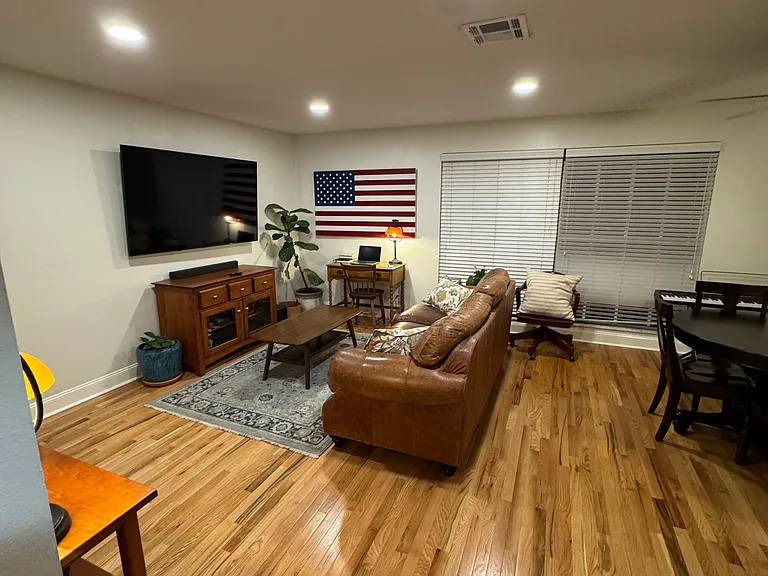 606 S Glen Ave #9 — Photo 2