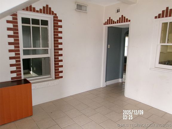 3rd image of 508 E 4th St #510