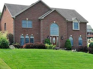 310 Fox Run Dr, Venetia, PA