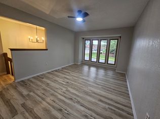 602 SW Parkwood Dr #602, Blue Springs, MO 64014