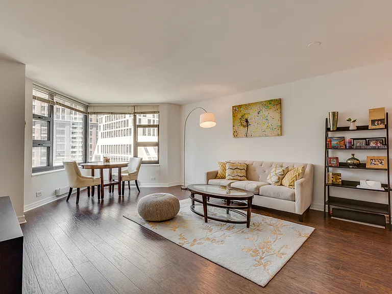 401 E Ontario St #1203 — Photo 2